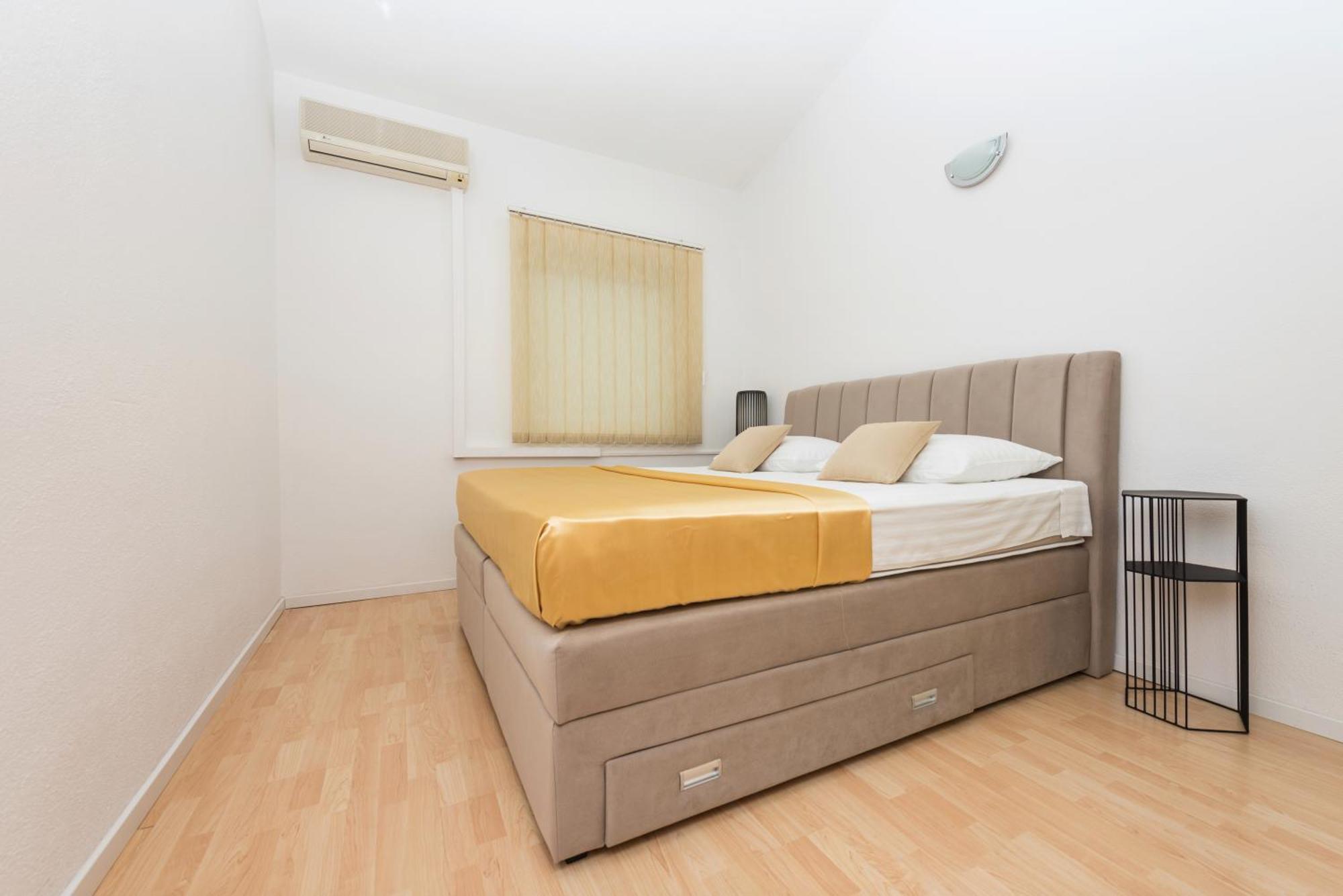 Apartman Filipovic Makarska Exterior foto